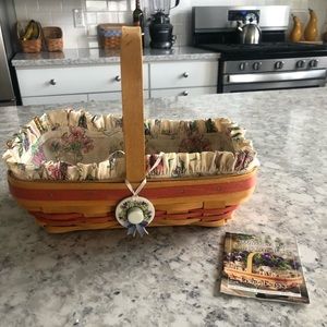 Longaberger 2000 Mother’s Day  Basket